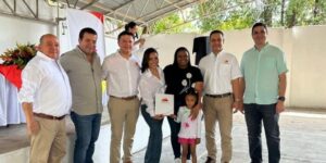 Comfacesar entrega subsidios para transformar viviendas de 15 familias de Guacoche