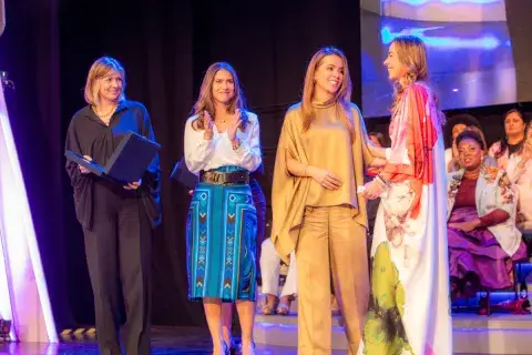 PREMIO CAFAM A LA MUJER ABRE SU CONVOCATORIA PARA RECONOCER A MUJERES HECHAS DE VALENTÍA